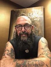 Meet Ben Ray
My massage journey began 28 years ago, and I take great pride in my profession. I have received training in various massage disciplines including deep tissue, therapeutic, prenatal, Swedish relaxation, hot stone, and cupping massage.